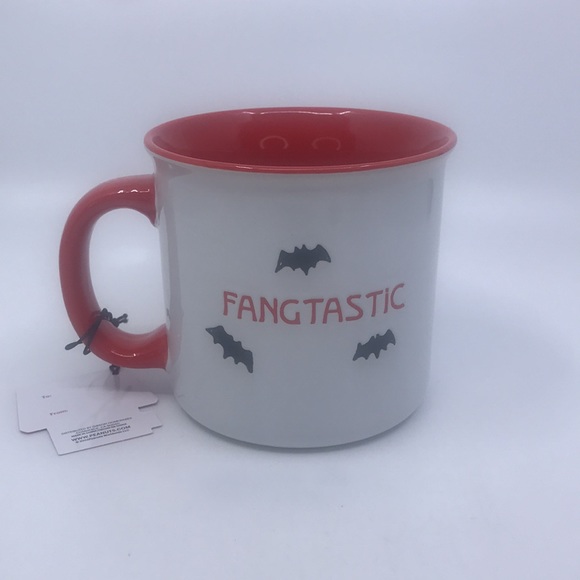 Large Snoopy Mug Halloween Vampire Fangtastic 2022 Peanuts Worldwide by Gibson - Picture 2 of 9